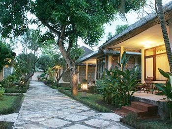 The Alit Hotel Kuta  Ngoại thất bức ảnh